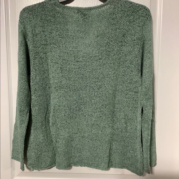 Forever 21 Sweater - Picture 2 of 3